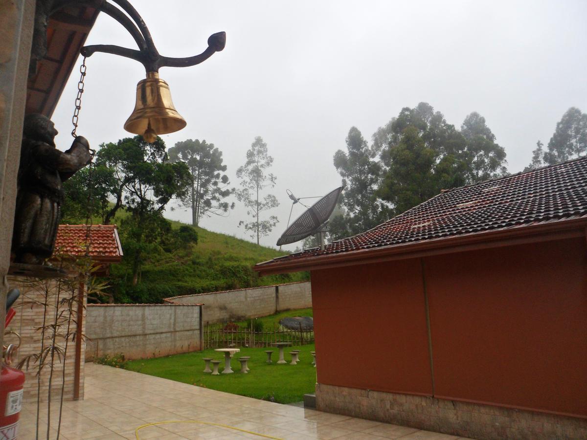 Pousada Tia Lilia Goncalves Exterior photo